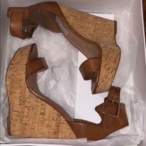 STEVE MADDEN SUPPER COMFY Brown wedges